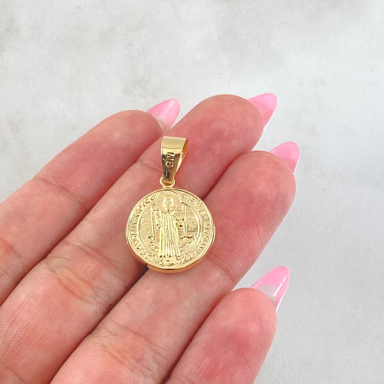 San Benito Pendant 1.25gr / 1 in / 18K Yellow Gold