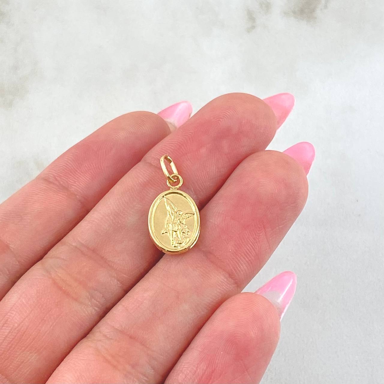 Pendant Saint Michael the Archangel 0.55gr / 3/4 in / 18K Yellow Gold ©