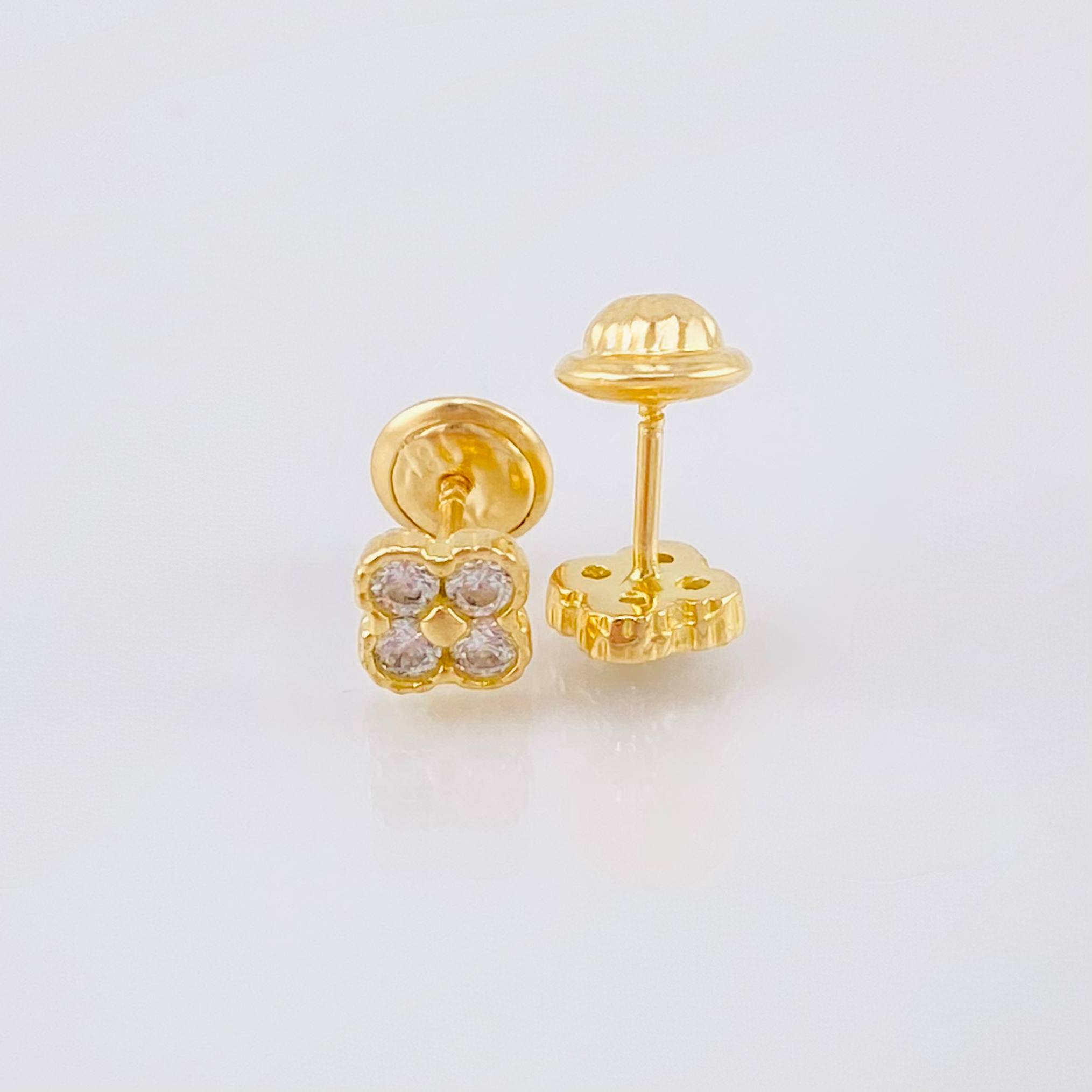 Clover Stud Earrings 0.65 g / in / 3.8 mm Yellow Gold 18K