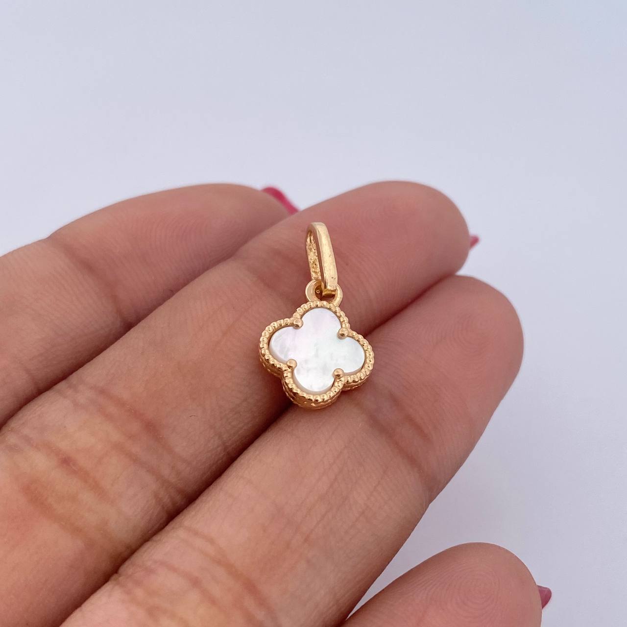Pendant Clover VCyA 1.05gr / 1.7cm / White Pearl Yellow Gold 18K &
