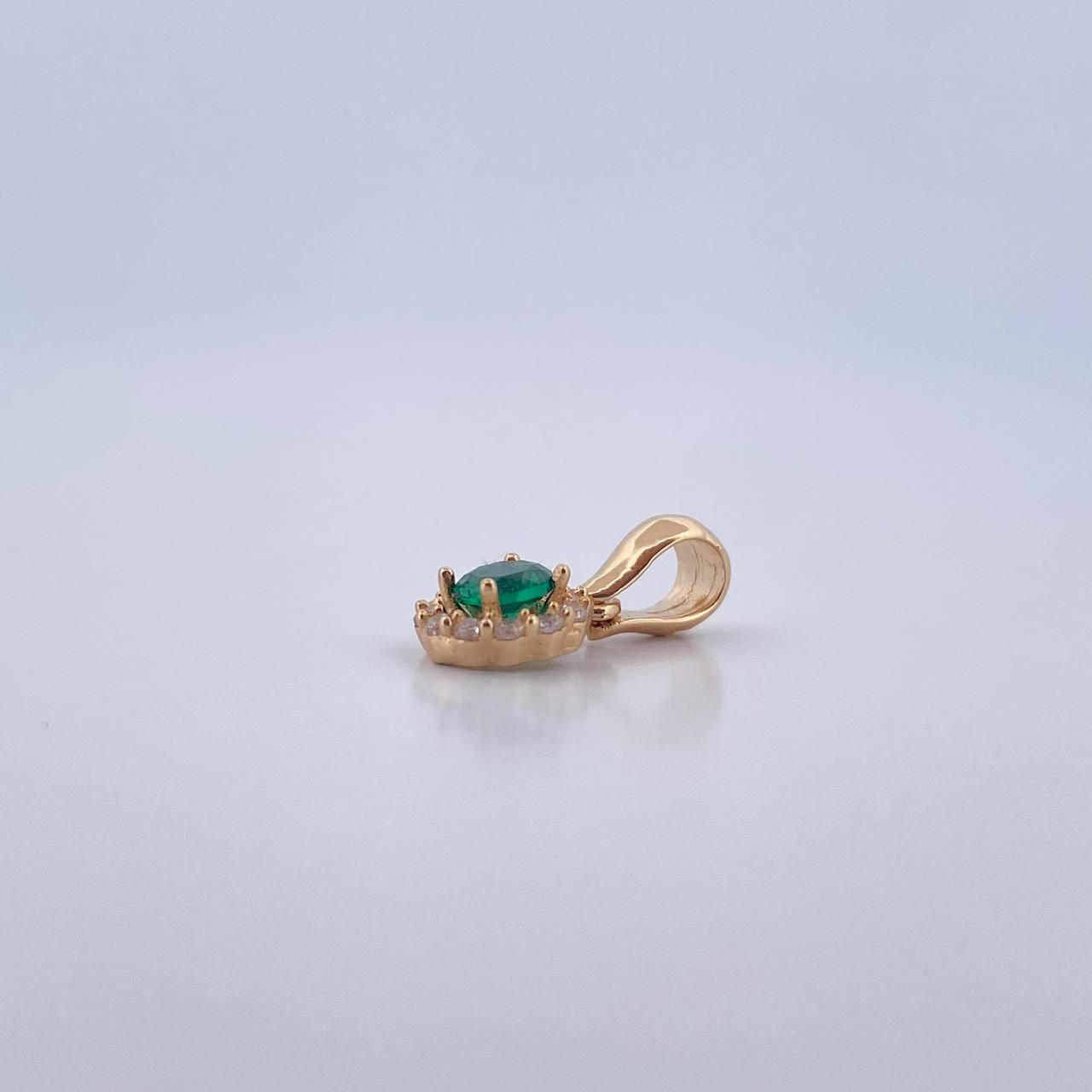 Dije Halo 0.85gr / 1.4cm /Circones Blancos Verde Oro Amarillo 18K $