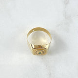 Anillo Sello Cuadrado Floreado 3.9gr / T8 / Oro Amarillo 18K