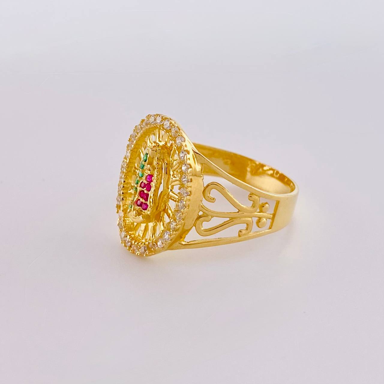 Virgin of Guadalupe Ring 5.15g / Size 9 1/2 Yellow Gold 18K