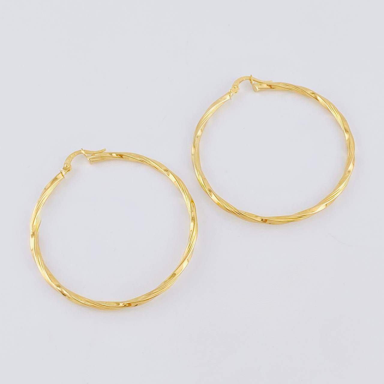 Candongas Aro Emmi 3.15g / 1 3/4 in Oro Amarillo 18K
