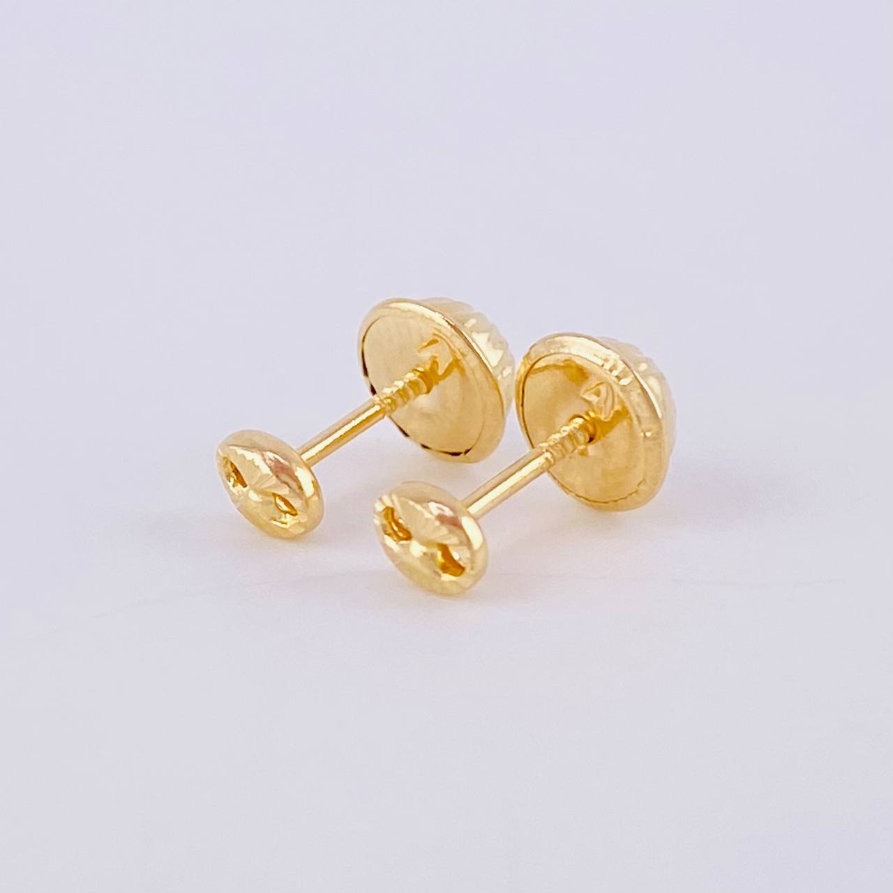 Diamond Cut Stud Earrings 0.4 g / in / 3.8 mm Yellow Gold 18K