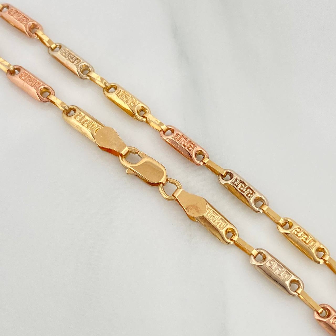 Pulso Rustico Tribal 3.5 g / 7 1/4 in / 3.5 mm Tres Oros 18K