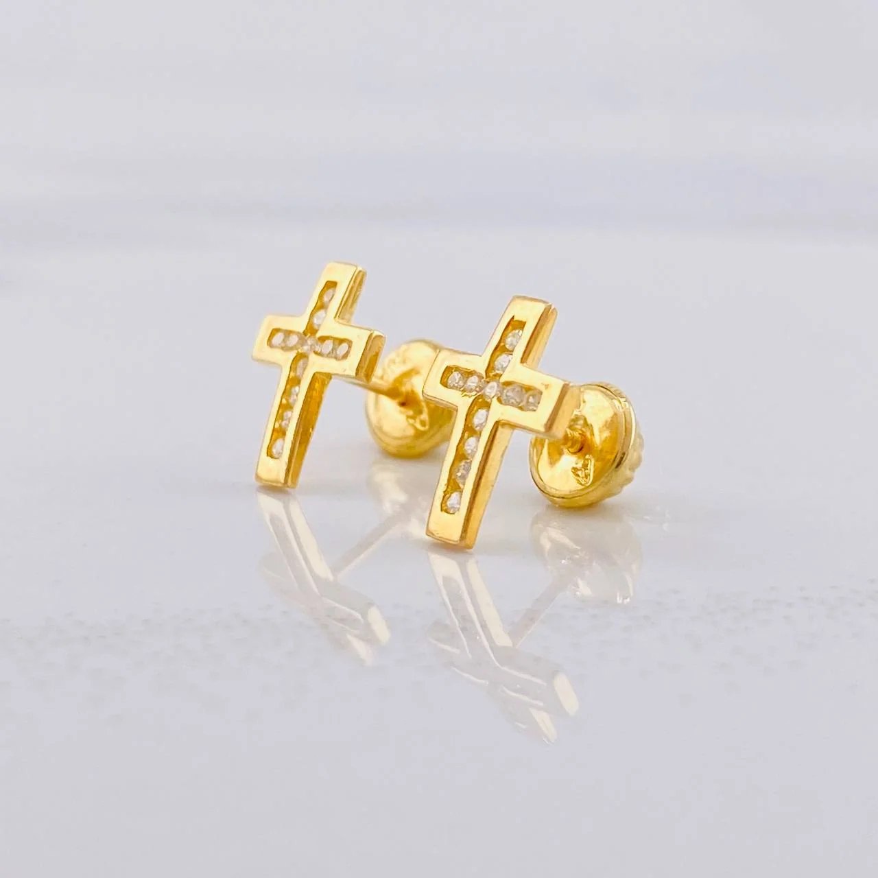 Topos Cruz 1.15g / in / 7.7mm Oro Amarillo 18K