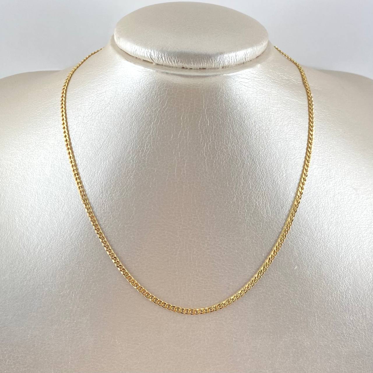 Cadena Cubana 2.7gr / 15 3/4 in / 2mm Oro Amarillo +1 18K