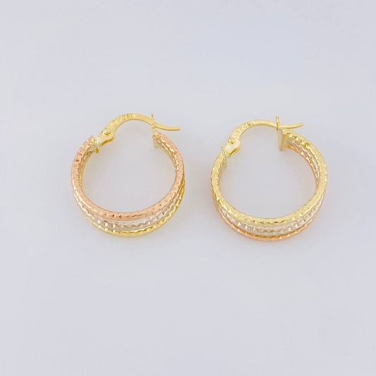 Hoop Earrings Daki 1.8g / 3/4 in Three Golds 18K