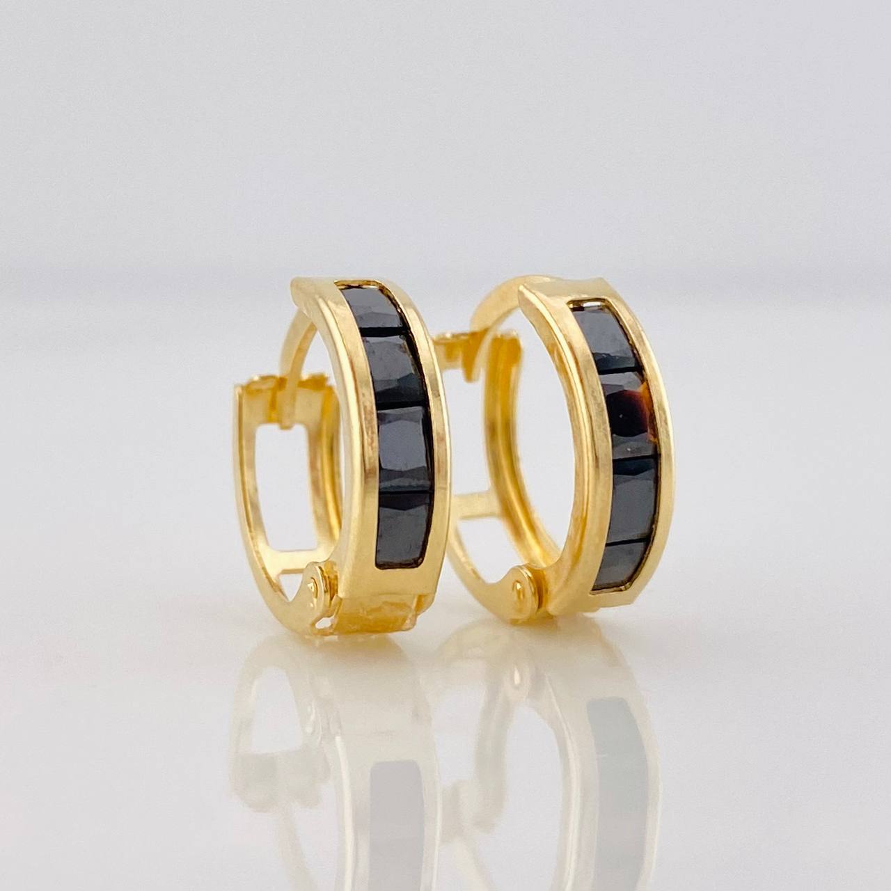 Candongas Carril 1.7g / 1/2 in Oro Amarillo 18K