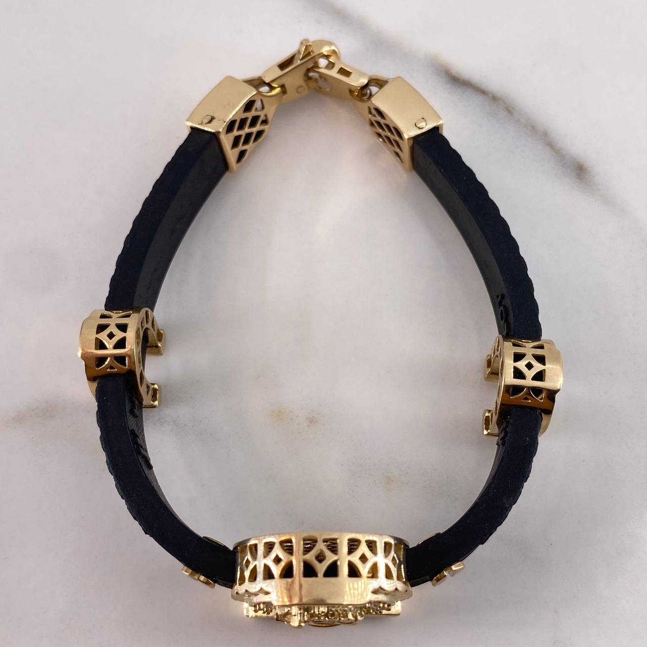 Pulso Herradura Caballo 22.5gr / 20cm / 7.9mm Silicona Negro Circones Blancos Oro Amarillo 18K &