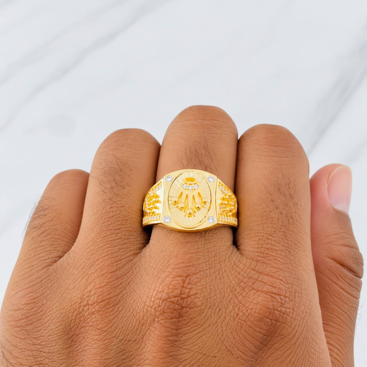 Crown Ring 5.95g / T10 3/4 Yellow Gold 18K