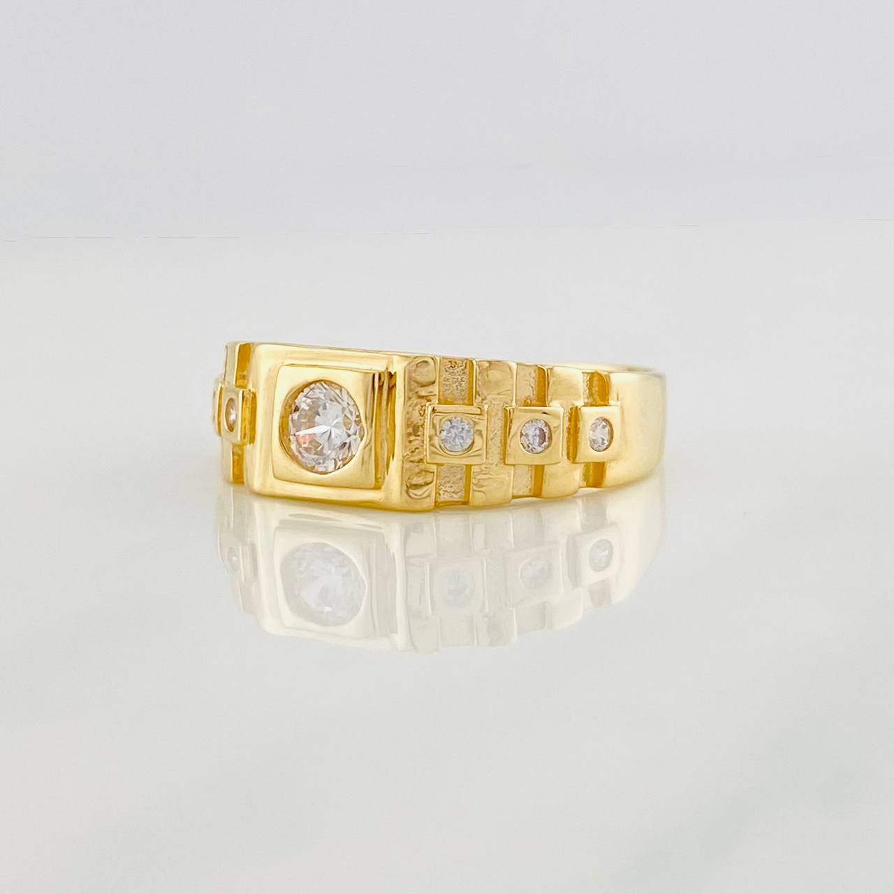 Square Ring 3.7g / T9 Yellow Gold 18K