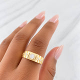 Square Ring 3.7g / T9 Yellow Gold 18K