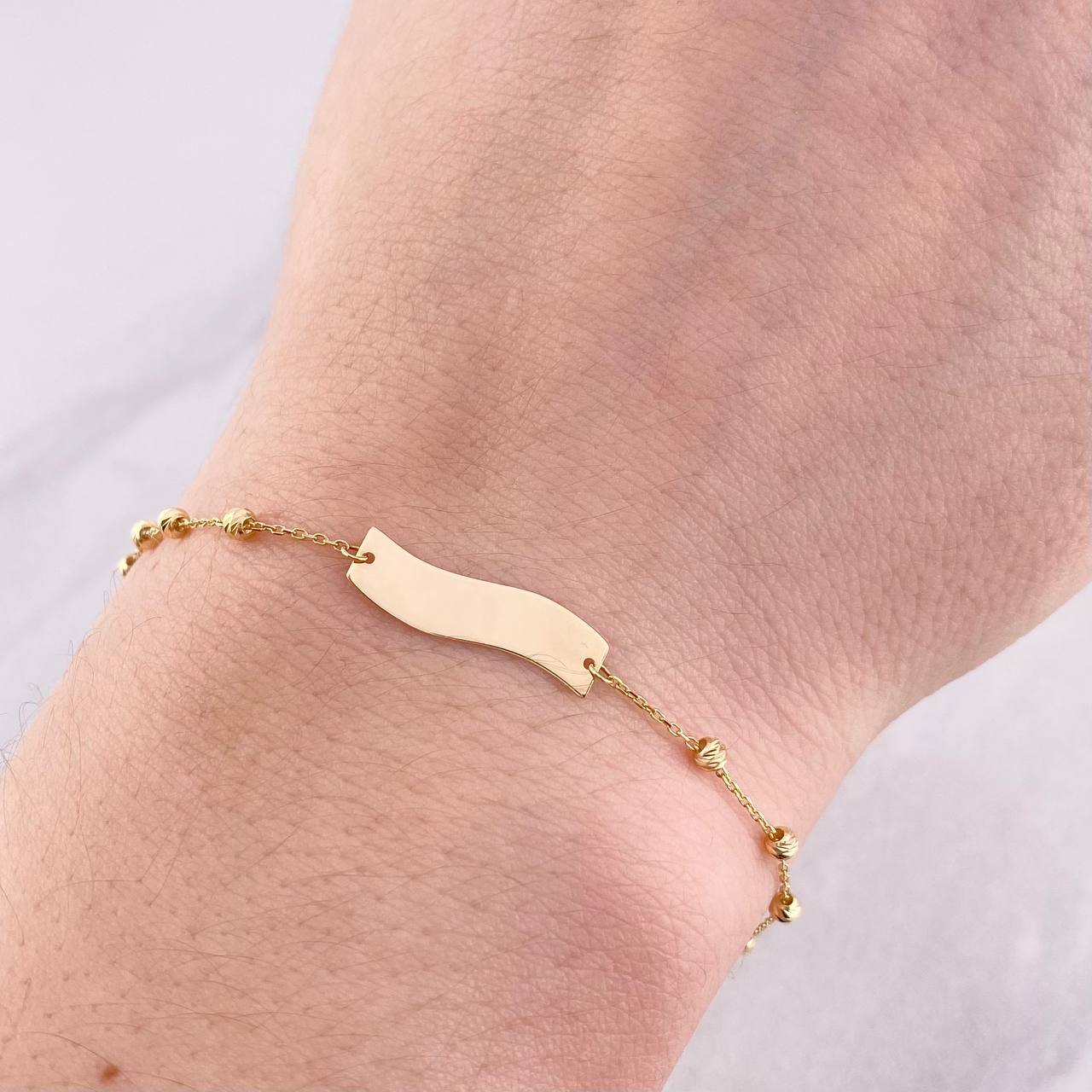 Pulso Placa Curva 1.4g / 5 1/4 in / 2.5mm Oro Amarillo 18K