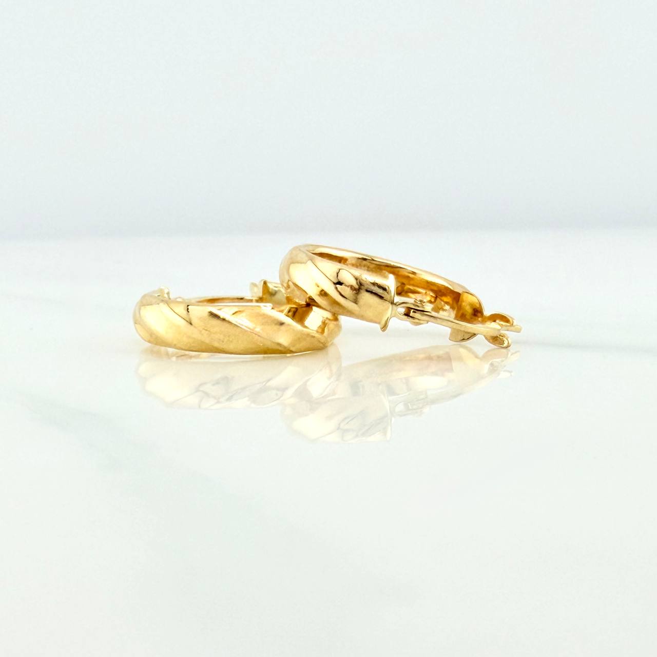 Candongas Nia 1.75gr / 3/4 in / Oro Amarillo 18K %