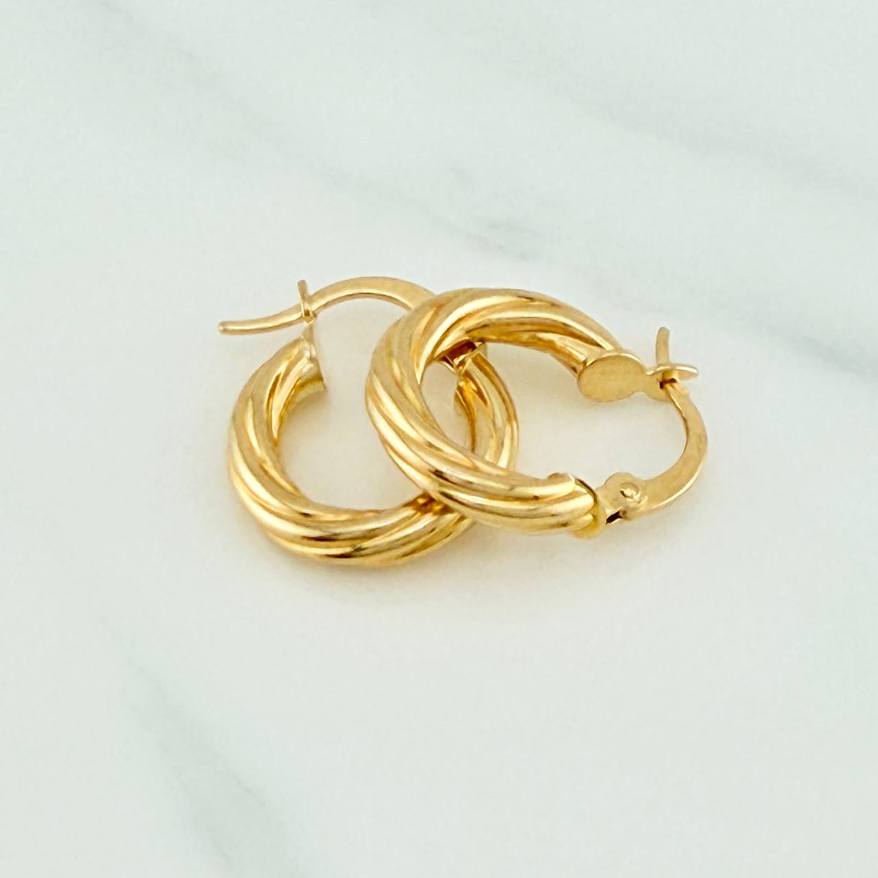 Sofi Hoop Earrings 1.55gr / 3/4 in / 18K Yellow Gold %