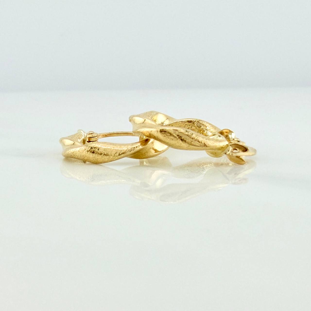Candongas Alesia 1.25gr / 3/4 in / Oro Amarillo 18K %