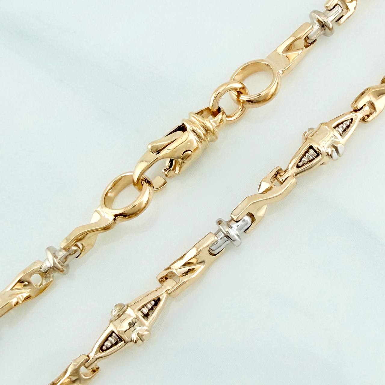 Cadena Rustica Dubai 30.75gr / 21 1/4 in / 3.5mm Dos Oros Amarillo Blanco 18K $
