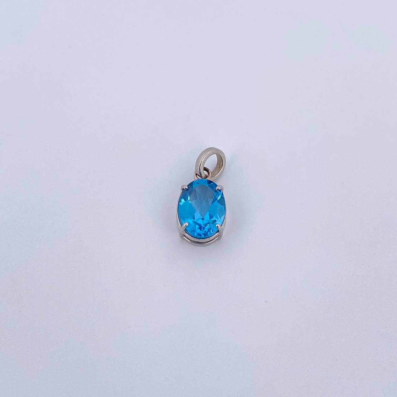 Pendant Oval 0.95gr / 1.4cm / Blue Zircon White Gold 18K &