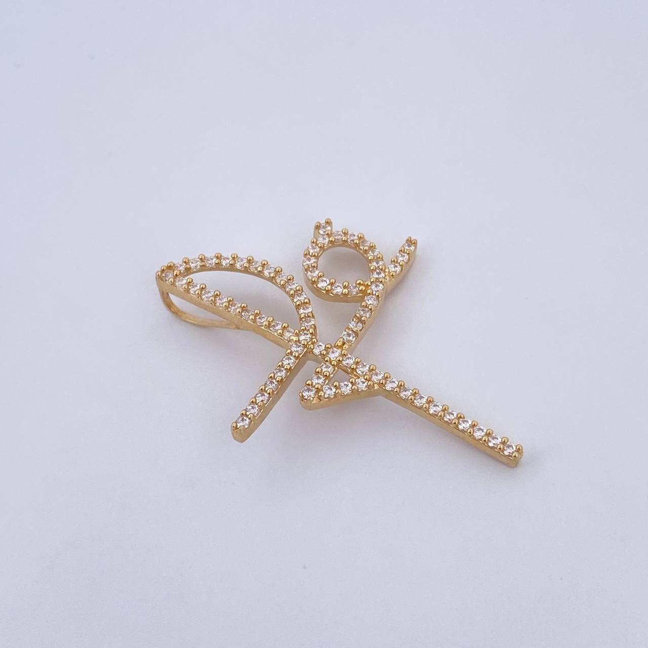 Dije Cruz Fe 2.95gr / 3.7cm / Circones Blancos Oro Amarillo 18K $