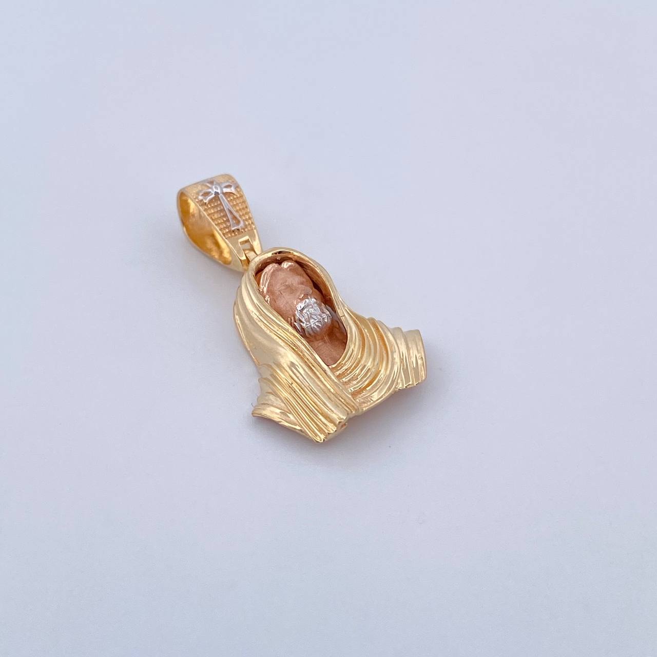 Pendant Jesus Face 3.4gr / 2.6cm / Tres Oros 18K $