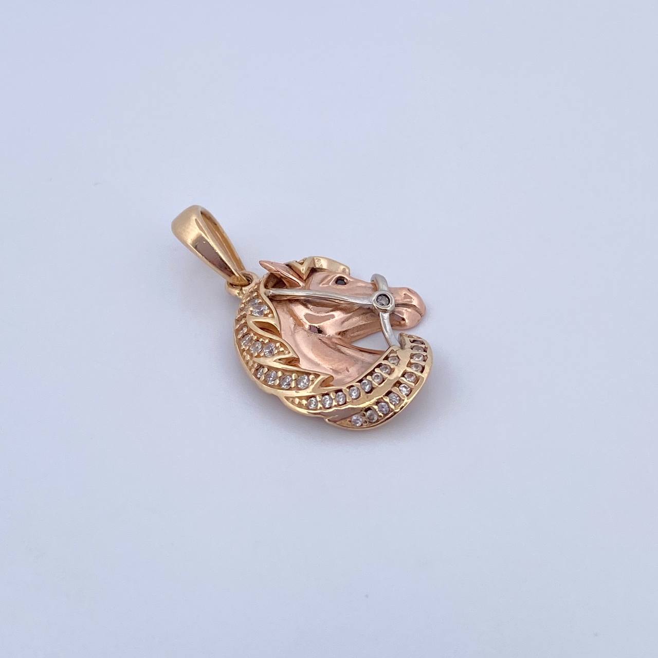 Pendant Horse 4.7gr / 2.8cm / Black and White Zircons Three 18K Gold $