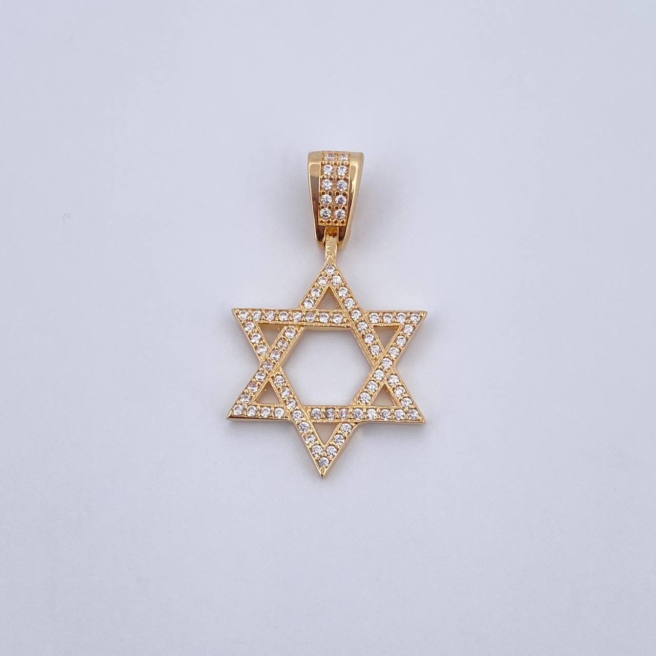 Dije Estrella De David 2.25gr / 3cm / Circones Blancos Oro Amarillo 18K $