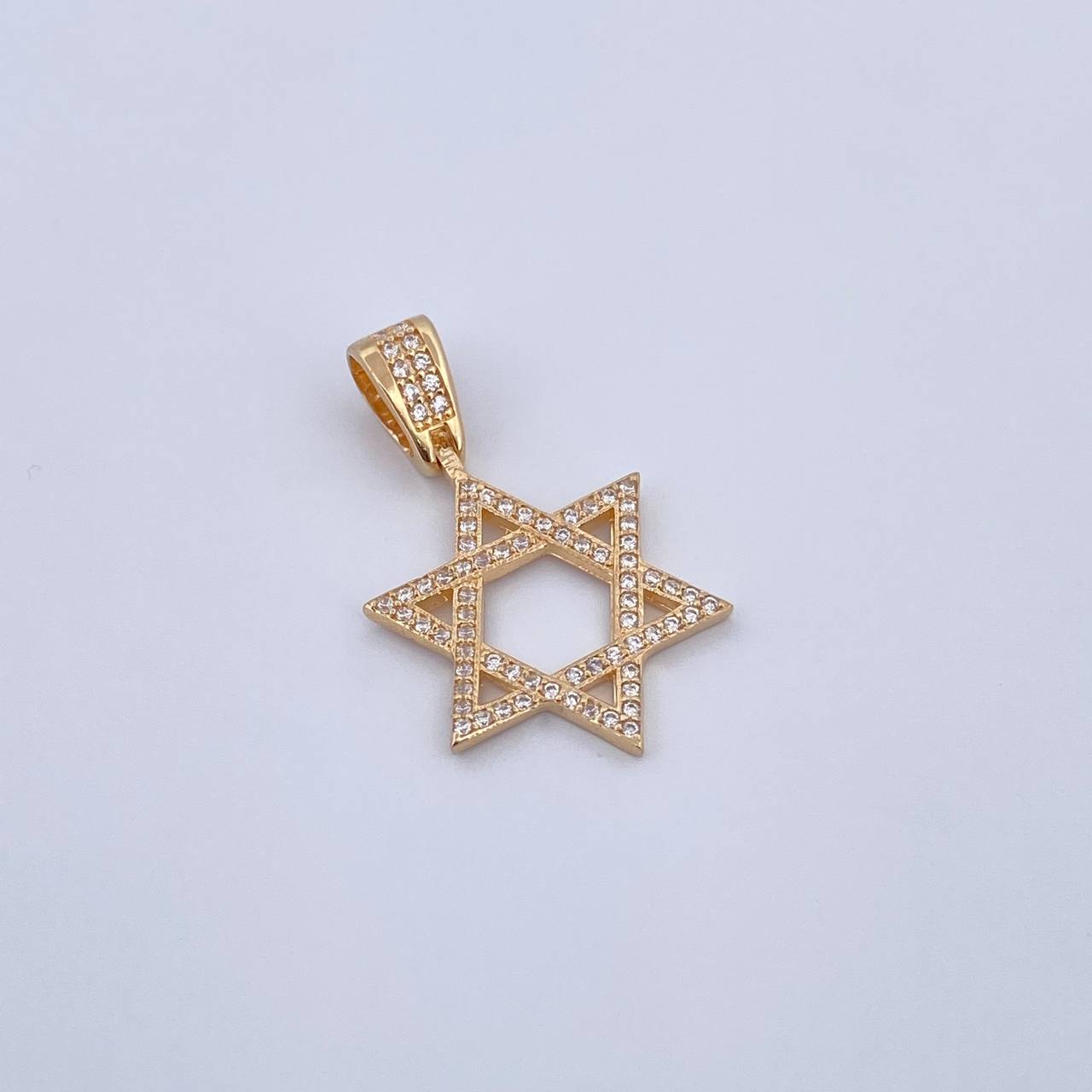 Dije Estrella De David 2.25gr / 3cm / Circones Blancos Oro Amarillo 18K $