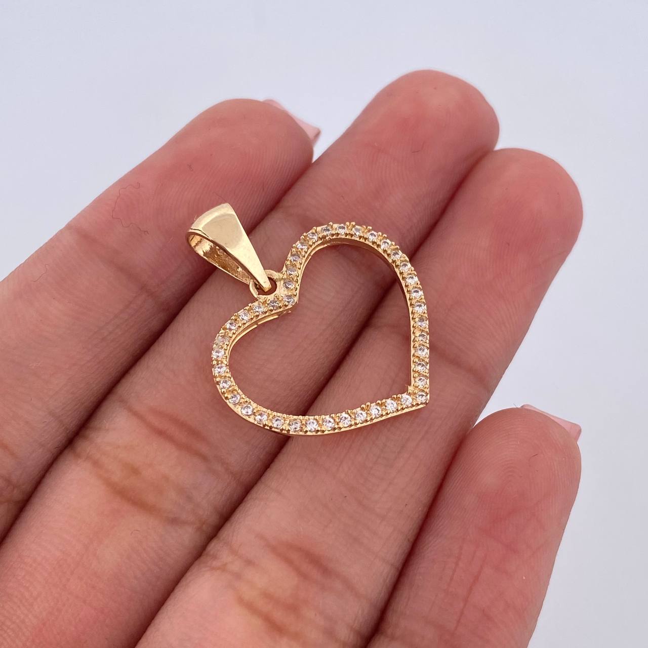 Pendant Heart Silhouette 1.7gr / 2.5cm / White Zirconia 18K Yellow Gold $
