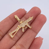 Dije Arma Fusil 2.65gr / 3.4cm / Circones Blancos Oro Amarillo 18K $