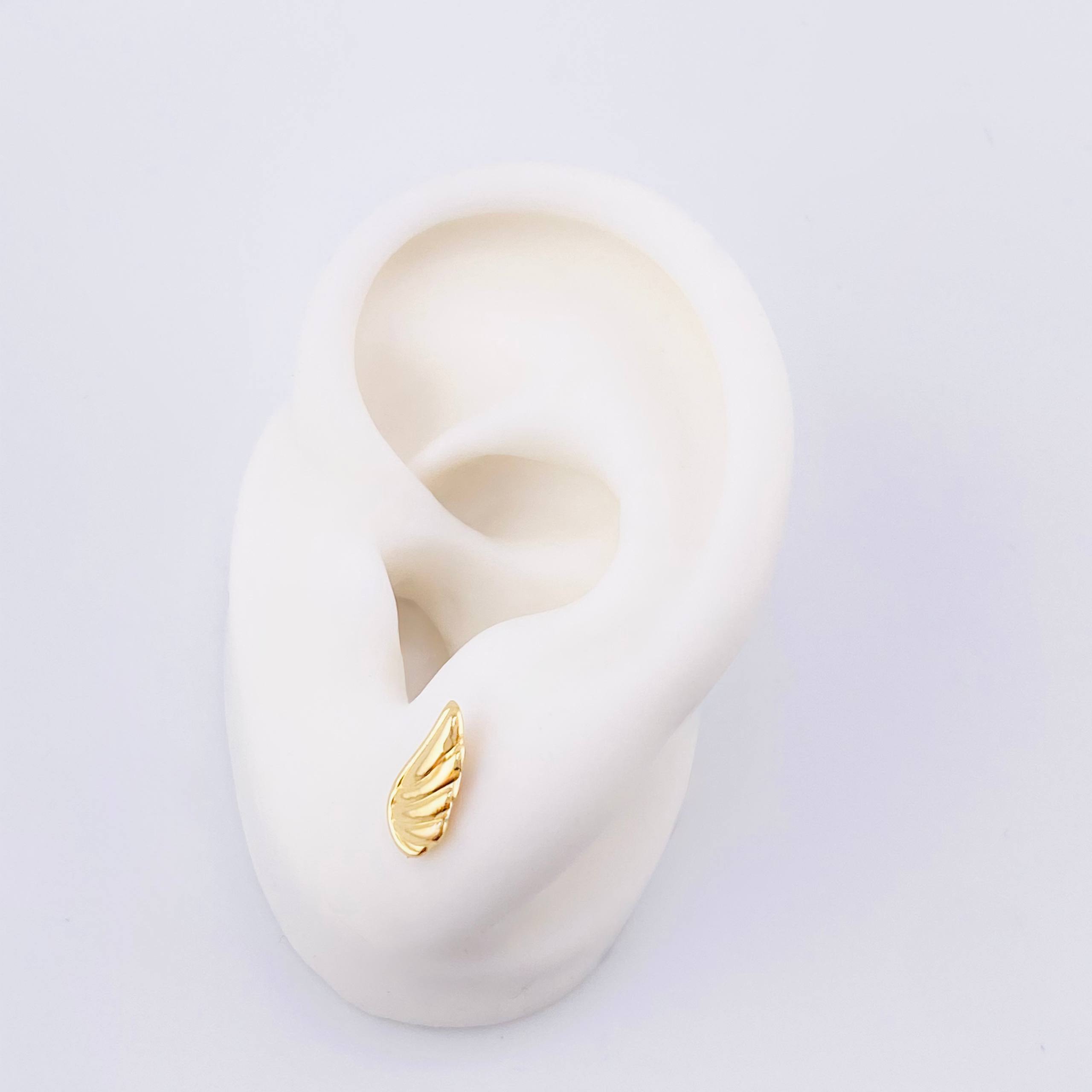 Topo Único Ala 0.35gr / 1/2 in / Oro Amarillo 18K !