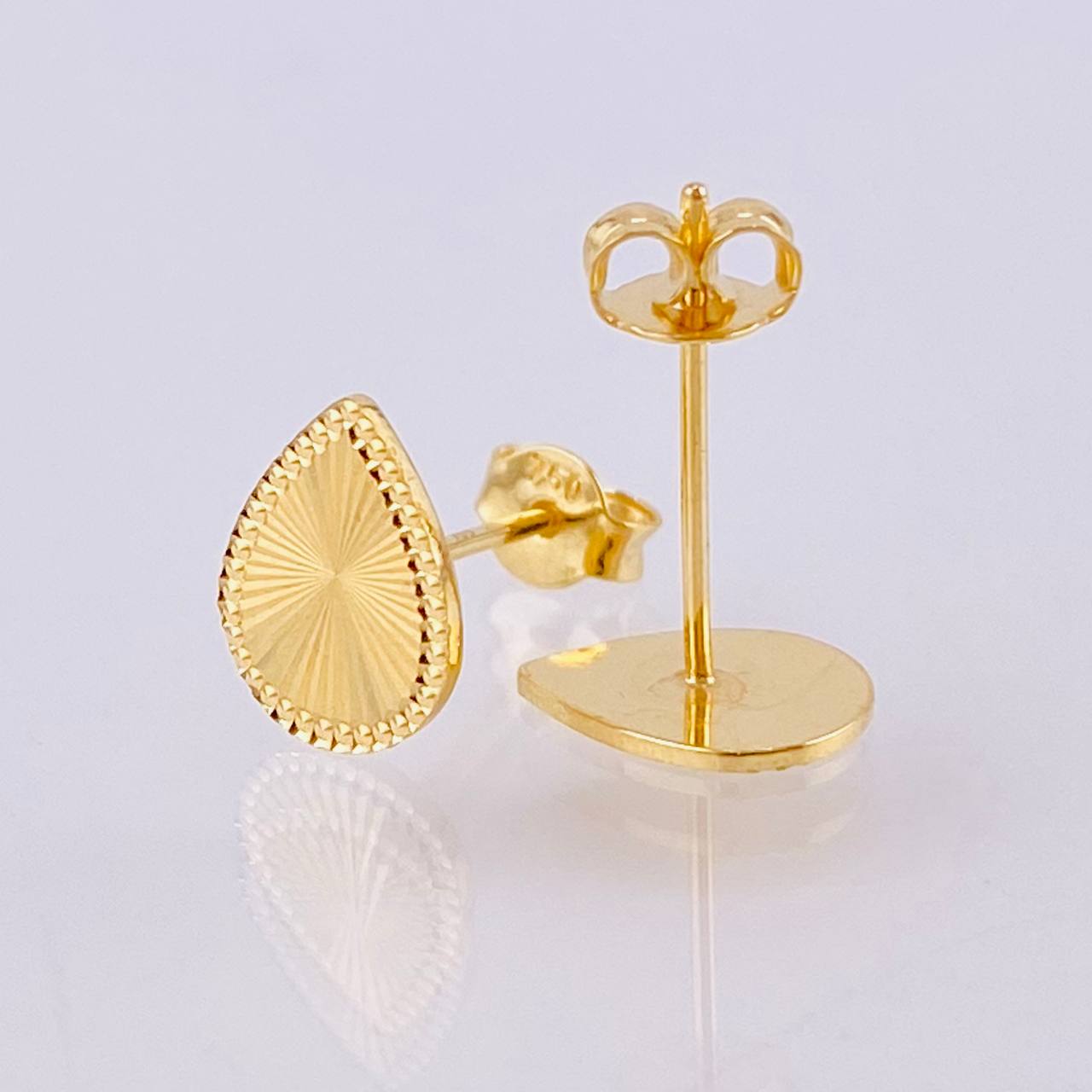 Topos Gota Diamantada 0.8gr / 7.9mm Oro Amarillo 18K *
