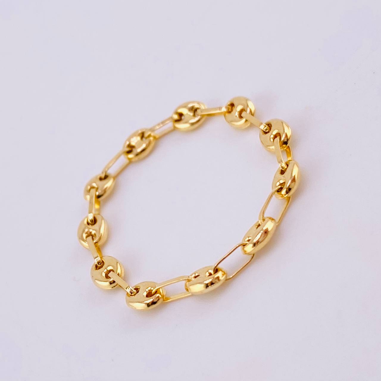 Anillo Gc 0.65 g / T11- 10 3/4 Oro Amarillo 18K