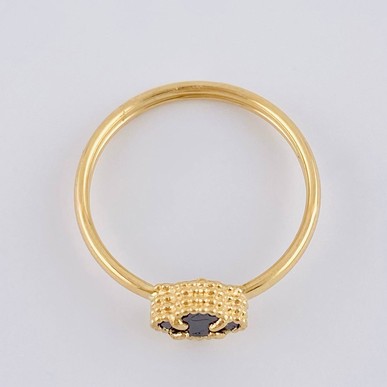 Clover Black Onyx Ring 1.2 g / T6 1/2 Yellow Gold 18K