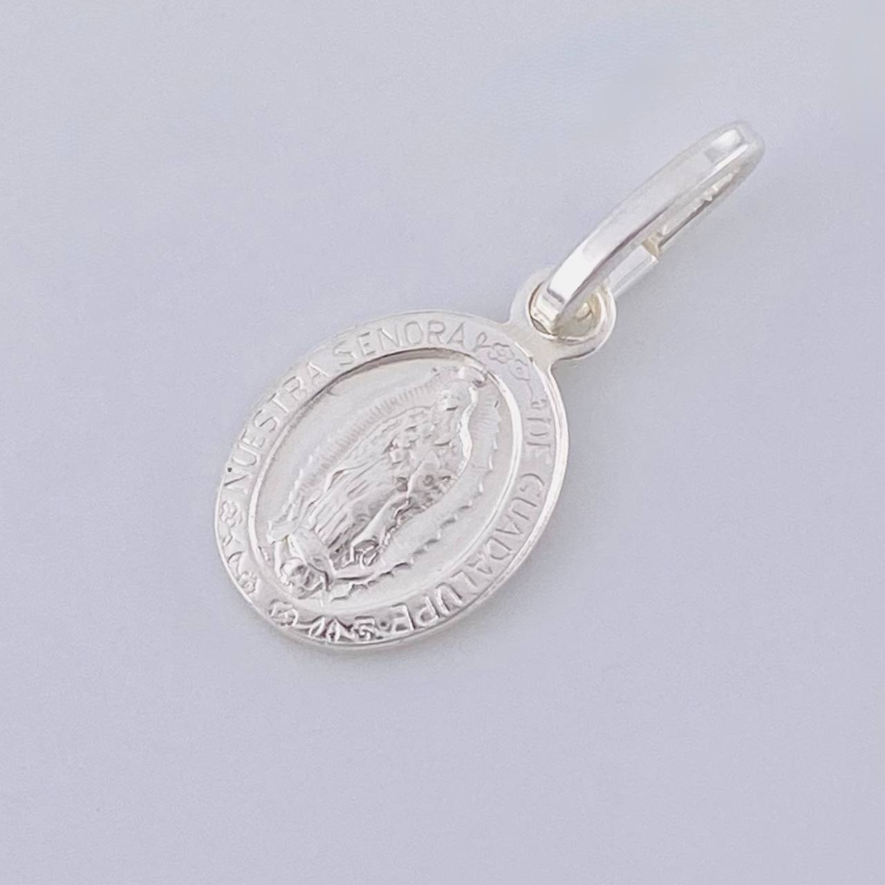 Pendant Virgen Guadalupe 0.75 g / 3/4 in Silver 925