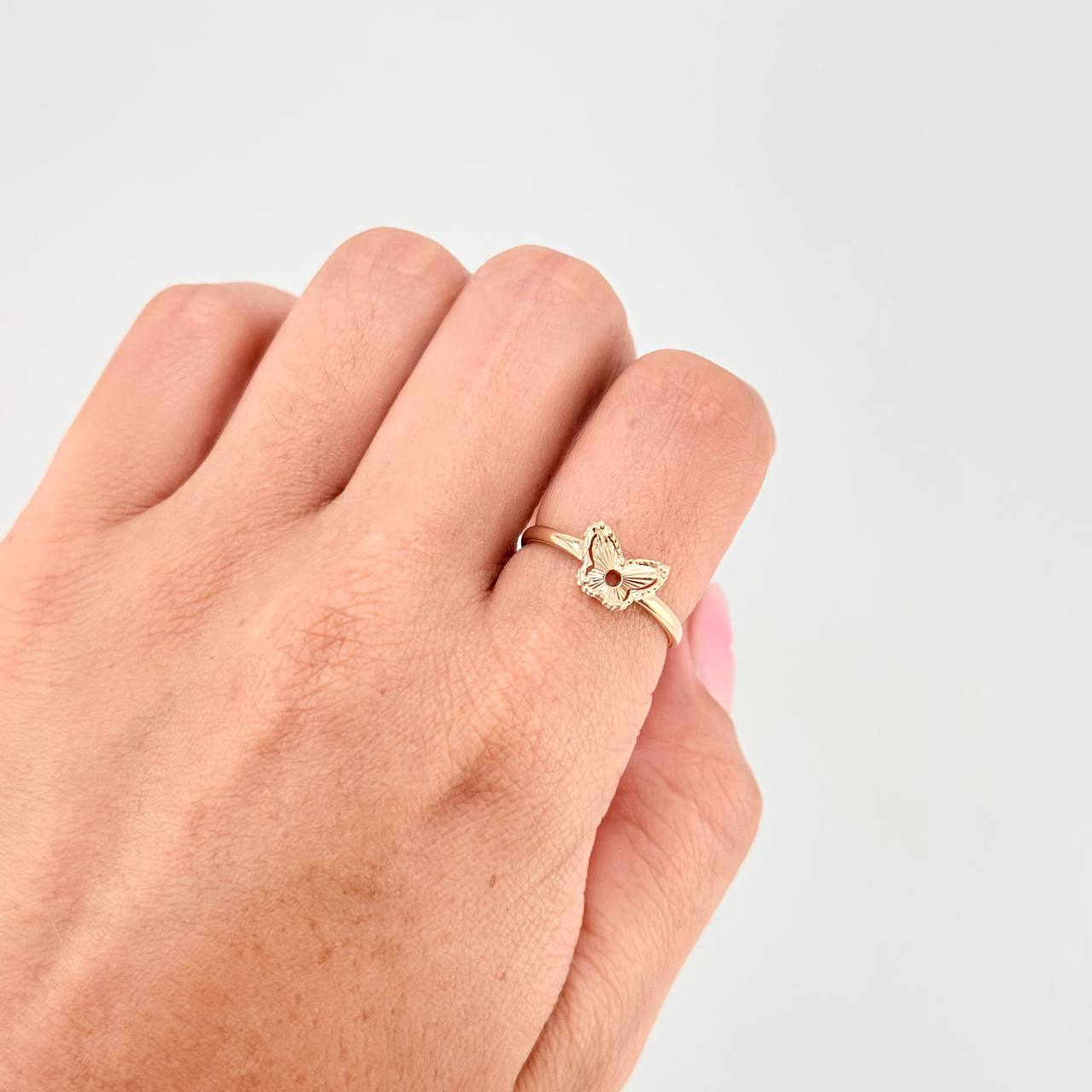 Diamond Cut Butterfly Ring 1.1 g / T7 18K Yellow Gold