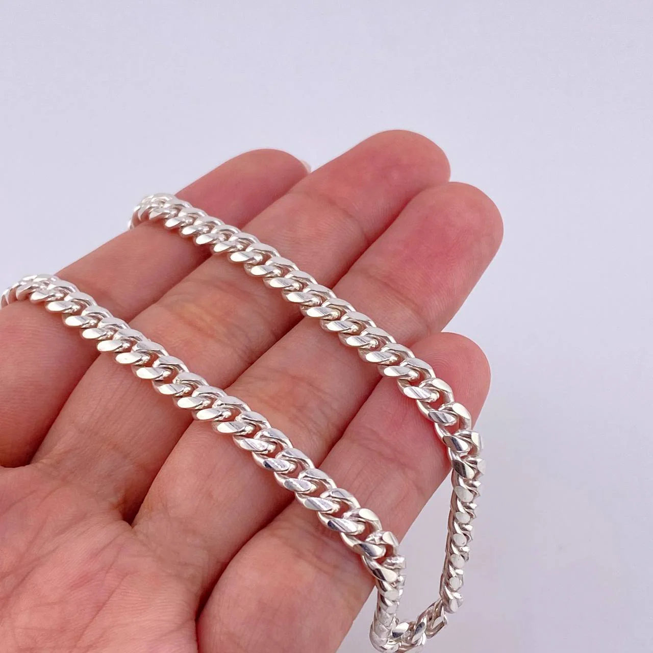 Cadena Cubana 30 g / 24 1/2 in / 4.25 mm Plata 925