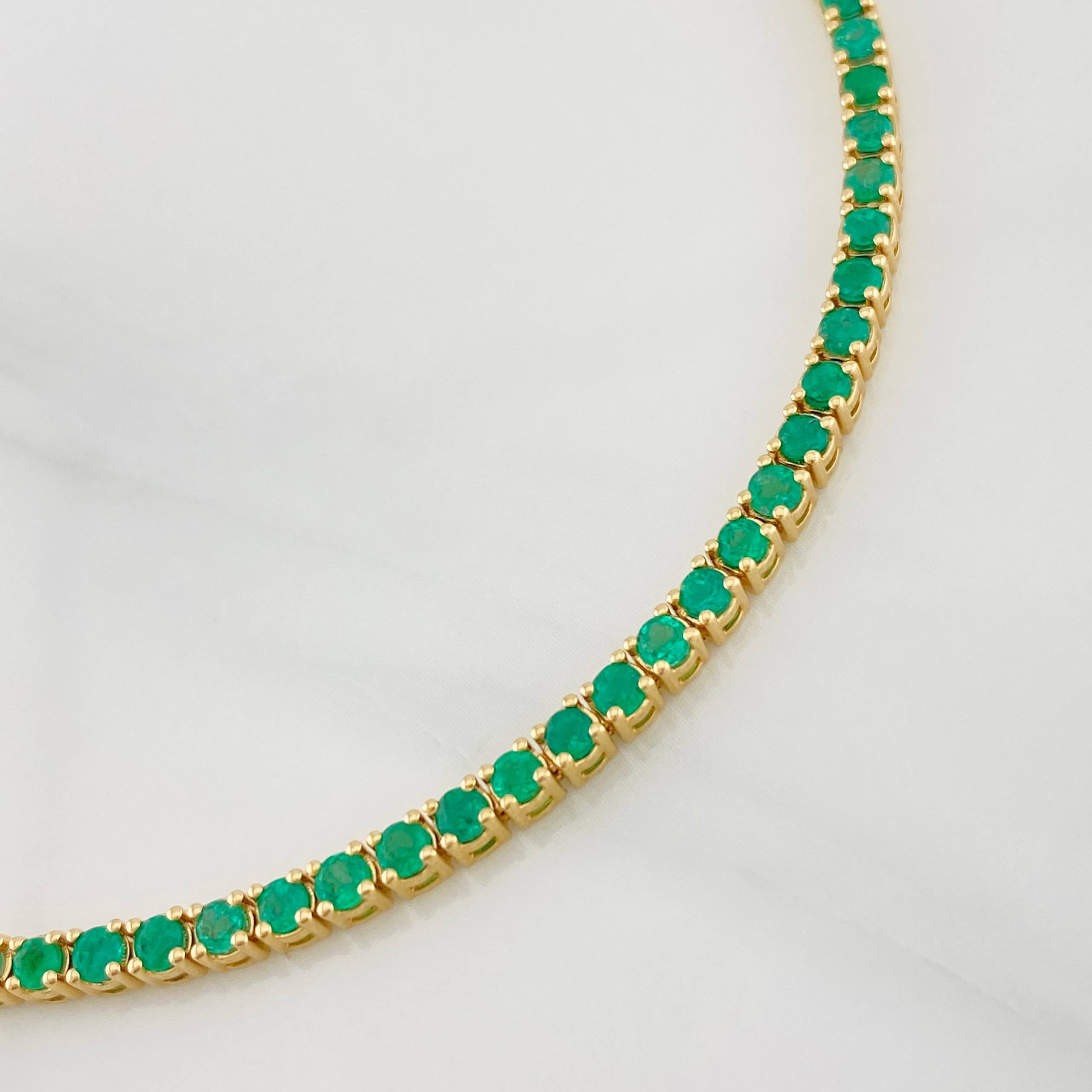 Tennis Bracelet Emerald 2.55 carats 9.2g / 8 1/4 in / 2.5mm Yellow Gold 18K