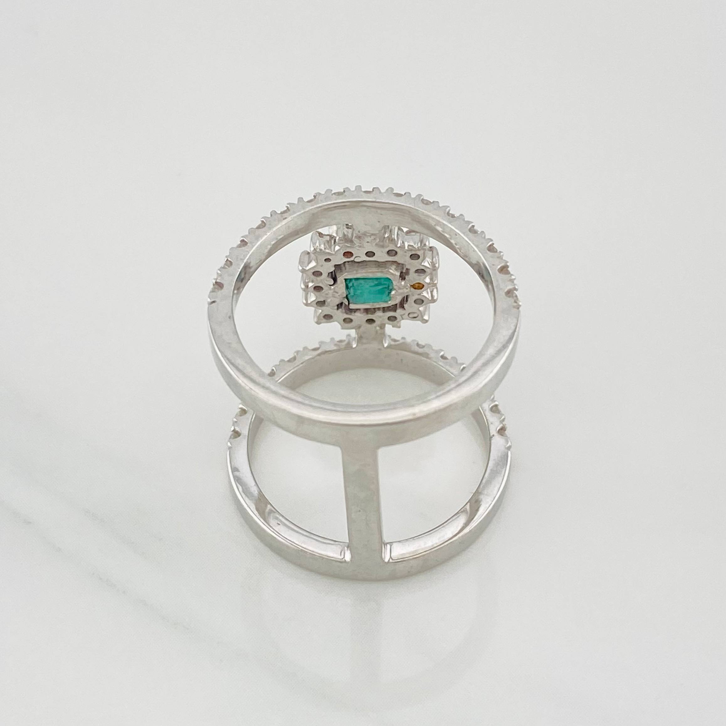 Double Halo Emerald Ring 50pts Diamonds 40cts 7.85g / Size 6 1/4 18K White Gold