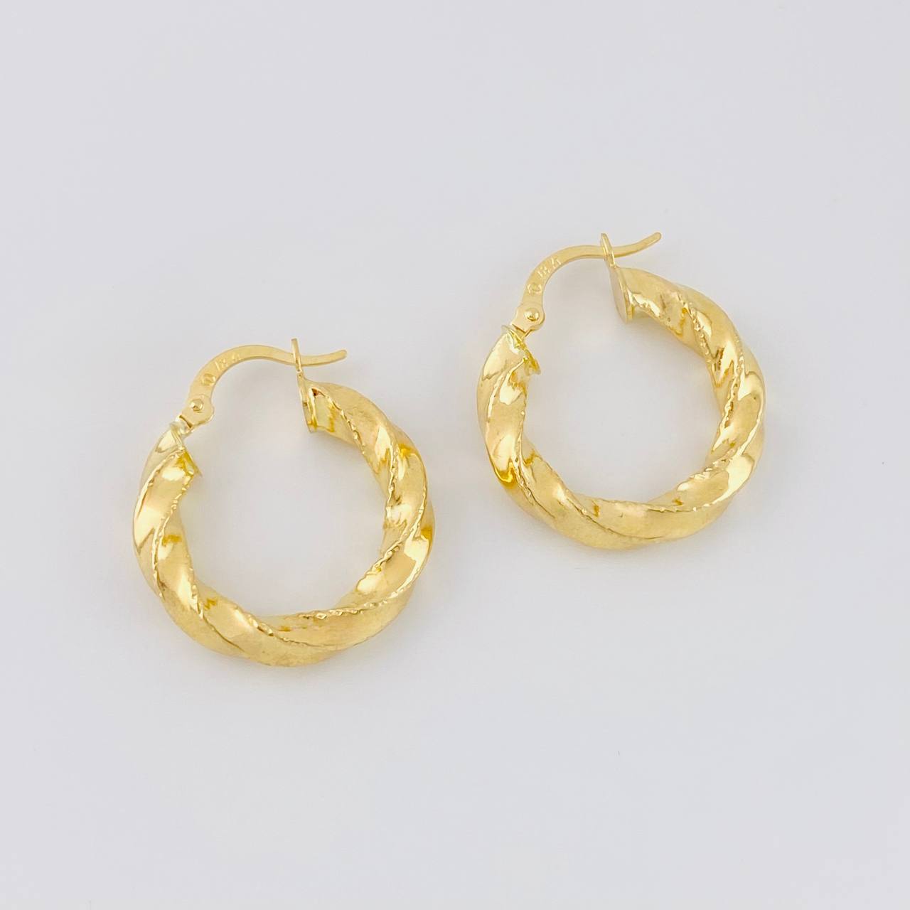 Candongas Lupe 2.75g / 3/4 in Oro Amarillo 18K