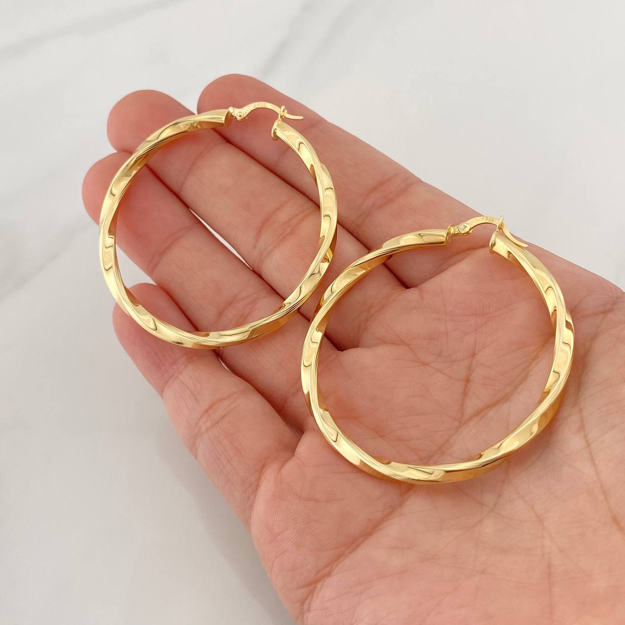 Hoop Earrings Mai 5.6g / 2 in Yellow Gold 18K