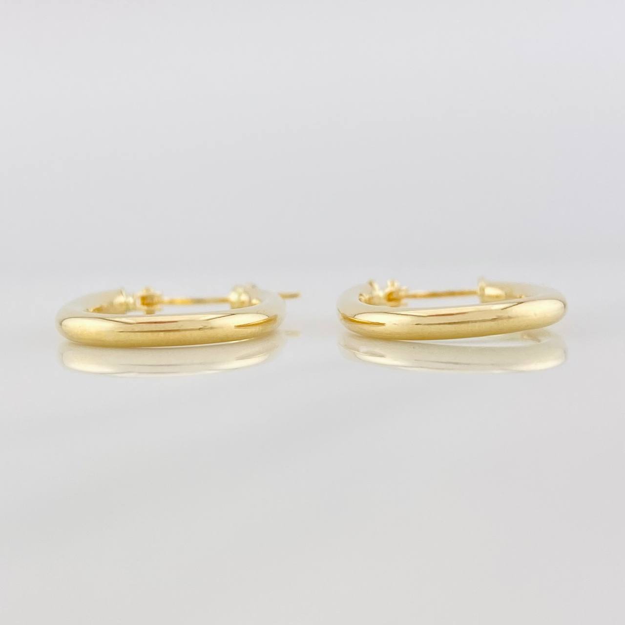 Hoop Earrings Jass Oval 1.55g / 1 in 18K Yellow Gold