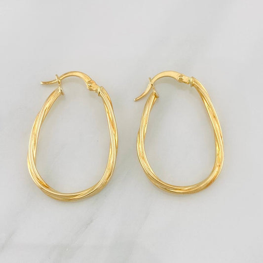 Hoop Earrings Arielle Oval 1.4g / 1 1/4 in 18K Yellow Gold