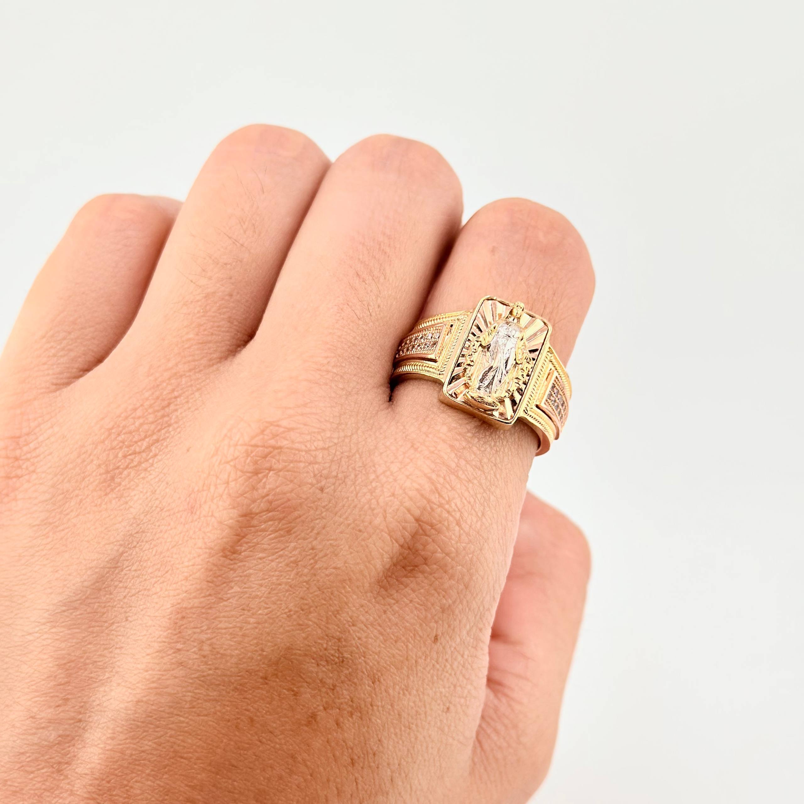 Miraculous Virgin Ring 7.8g / T9 Three Golds 18K