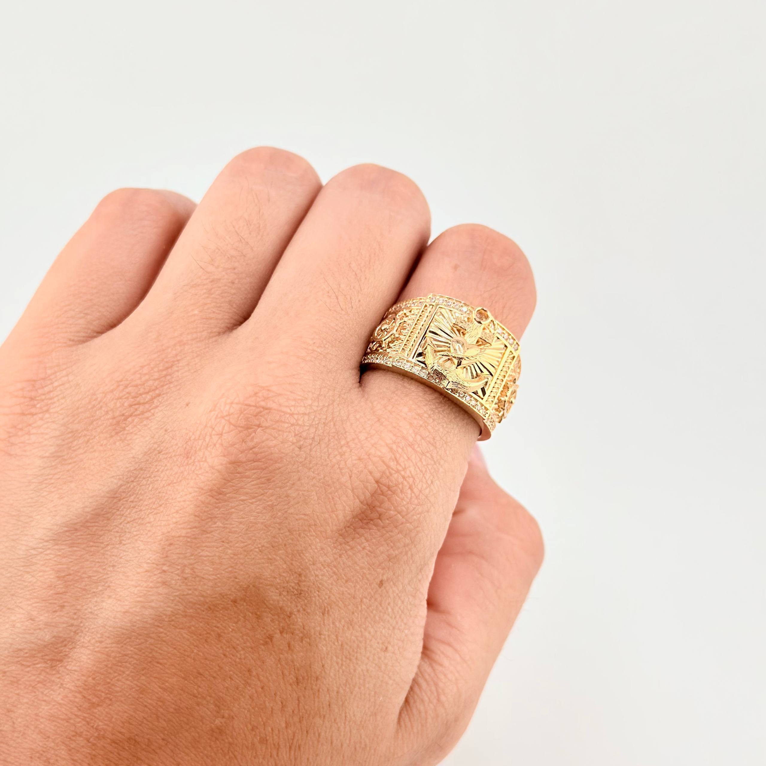 Anchor Heart Ring 8.9g / T9 Yellow Gold 18K