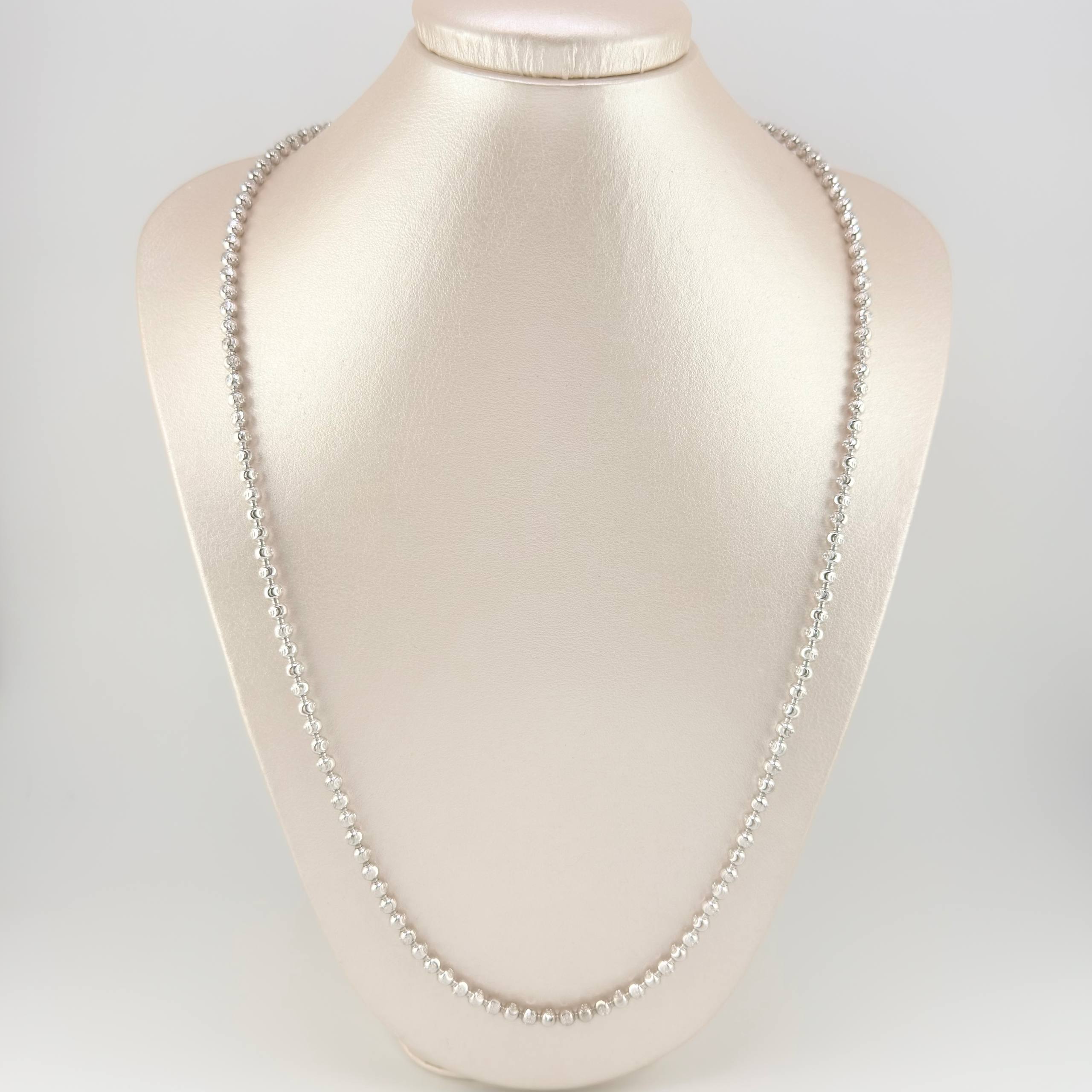 Half Moon Military Chain 28.05g / 26 in / 3.95mm 18K White Gold