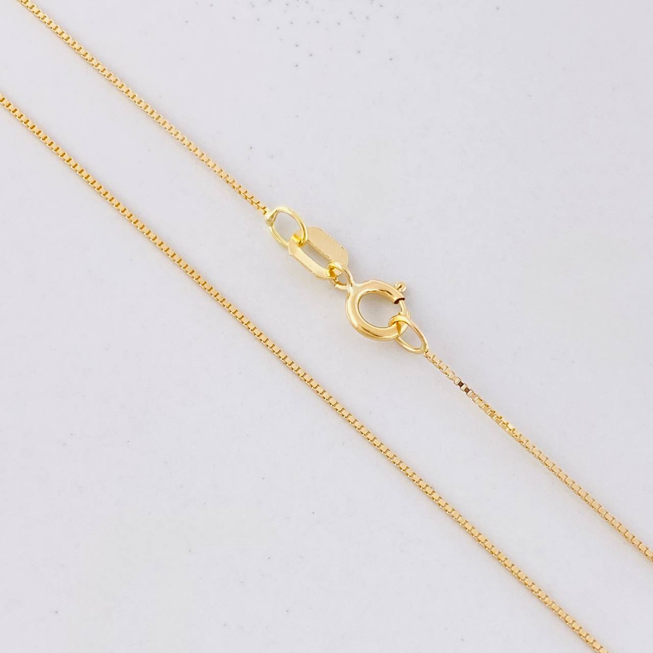 Cadena Veneciana 0.95g / 18 in / 0.6mm Oro Amarillo 18K