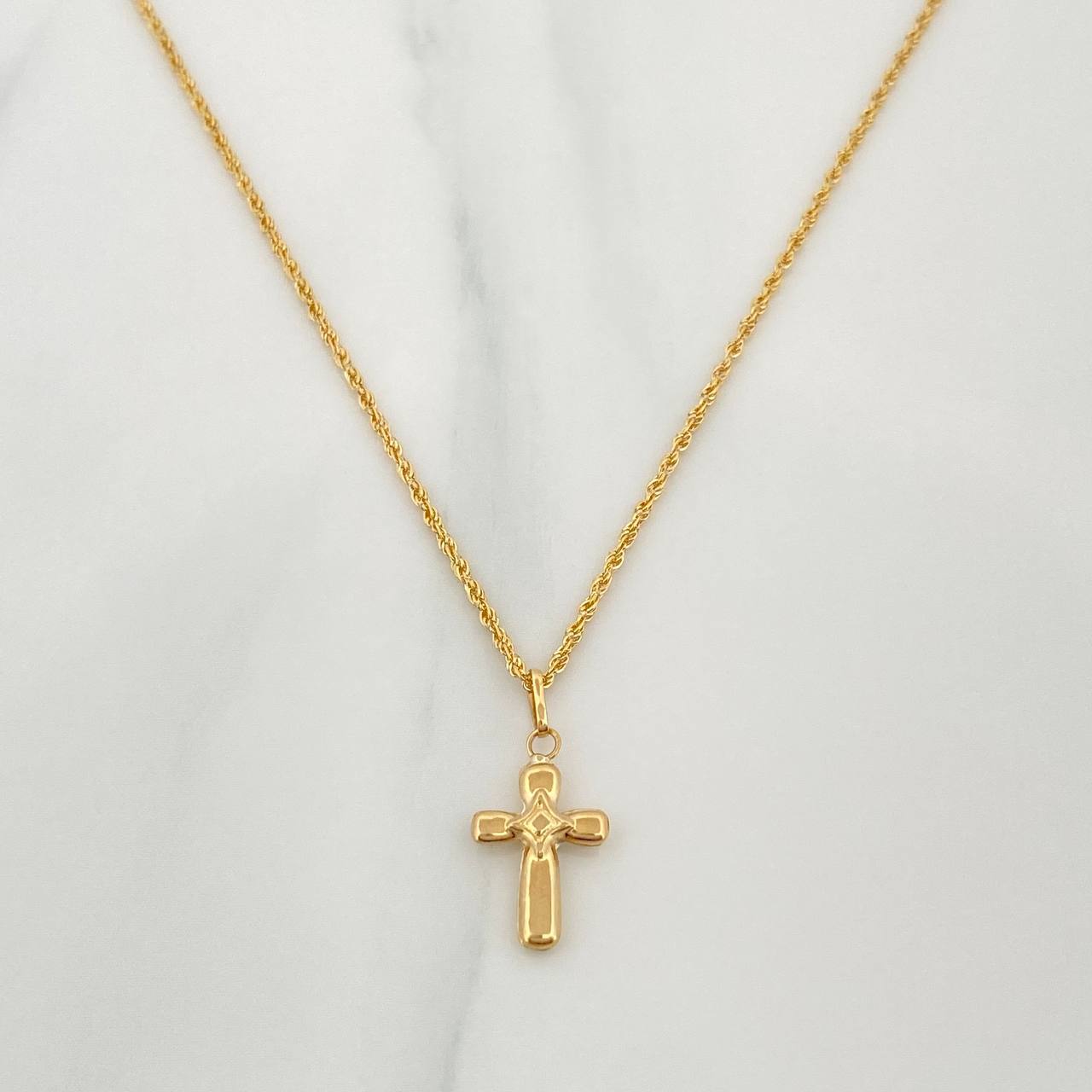 Rope Chain Set + Cross Pendant / 1.5gr / 23 1/2 in 18K Yellow Gold
