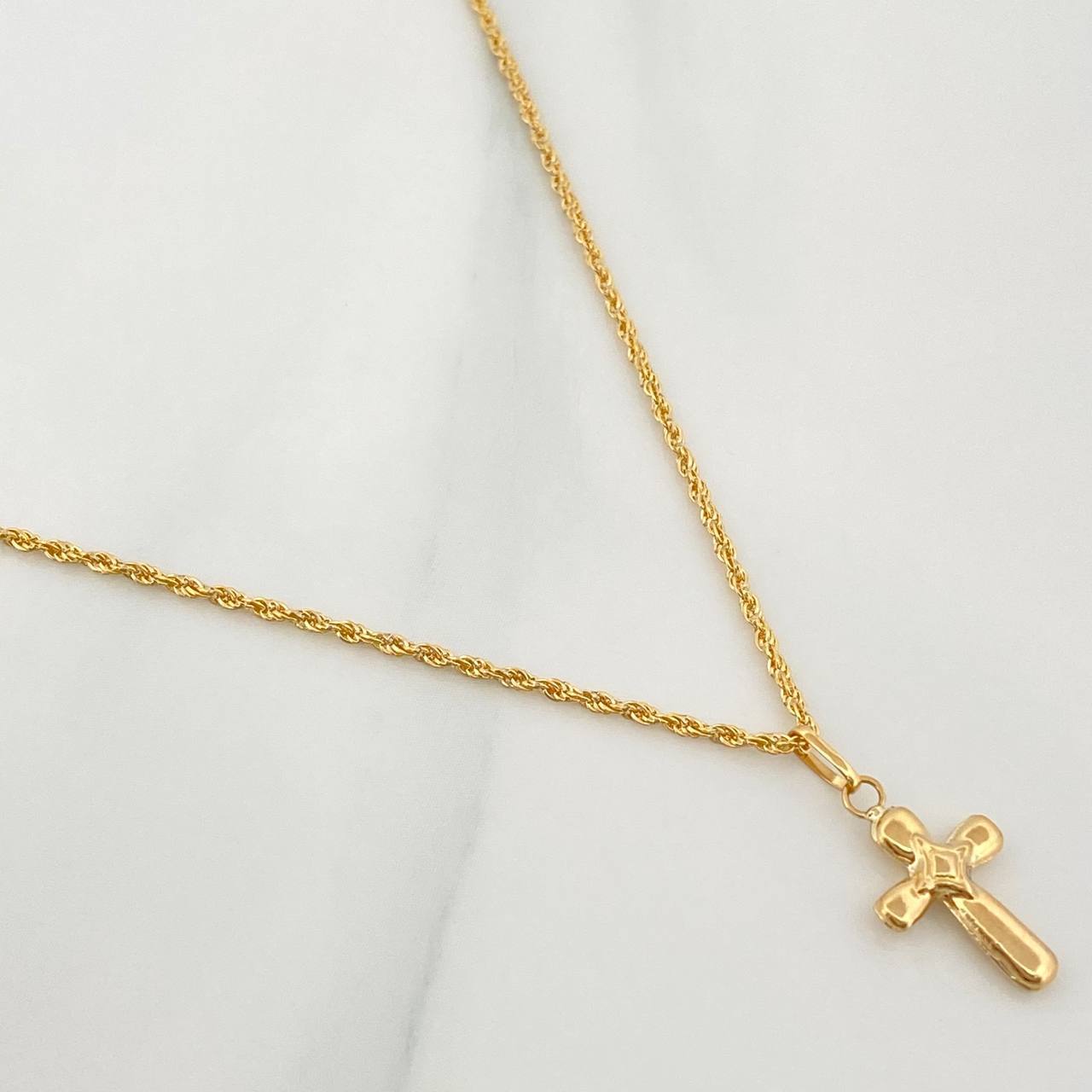 Rope Chain Set + Cross Pendant / 1.5gr / 23 1/2 in 18K Yellow Gold